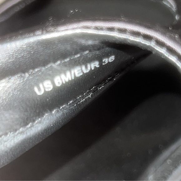 Vince Fresca Sandals - Picture 9 of 12